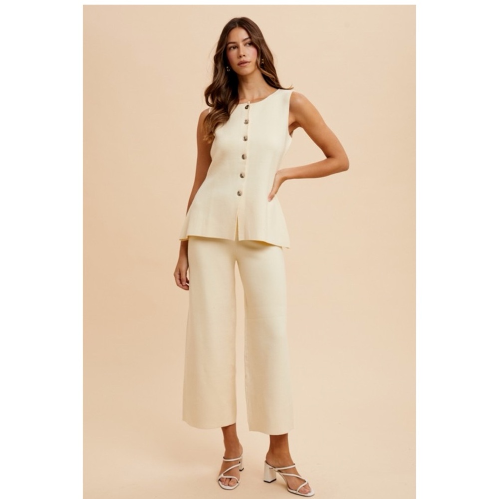 Cream Sleeveless Button-Front Knit Top & Wide-Leg Pants Set - Picture 3 of 5